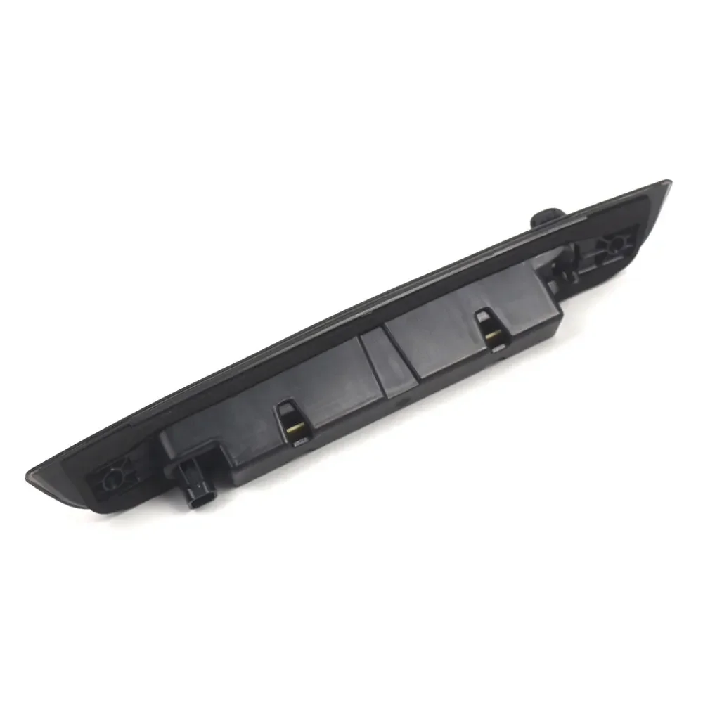 5116236AF Tercera luz de freno Jeep Patriot 2007-2017 - imagen 3