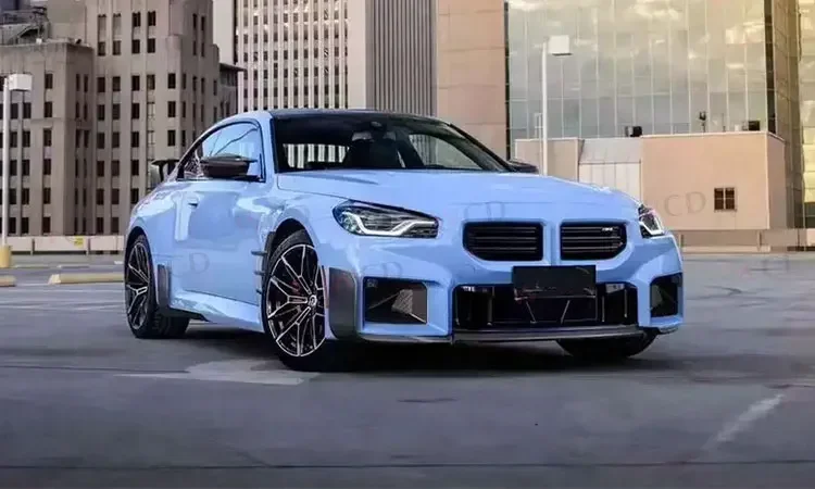 Detalle del tejido de carbono seco en una pieza del body kit