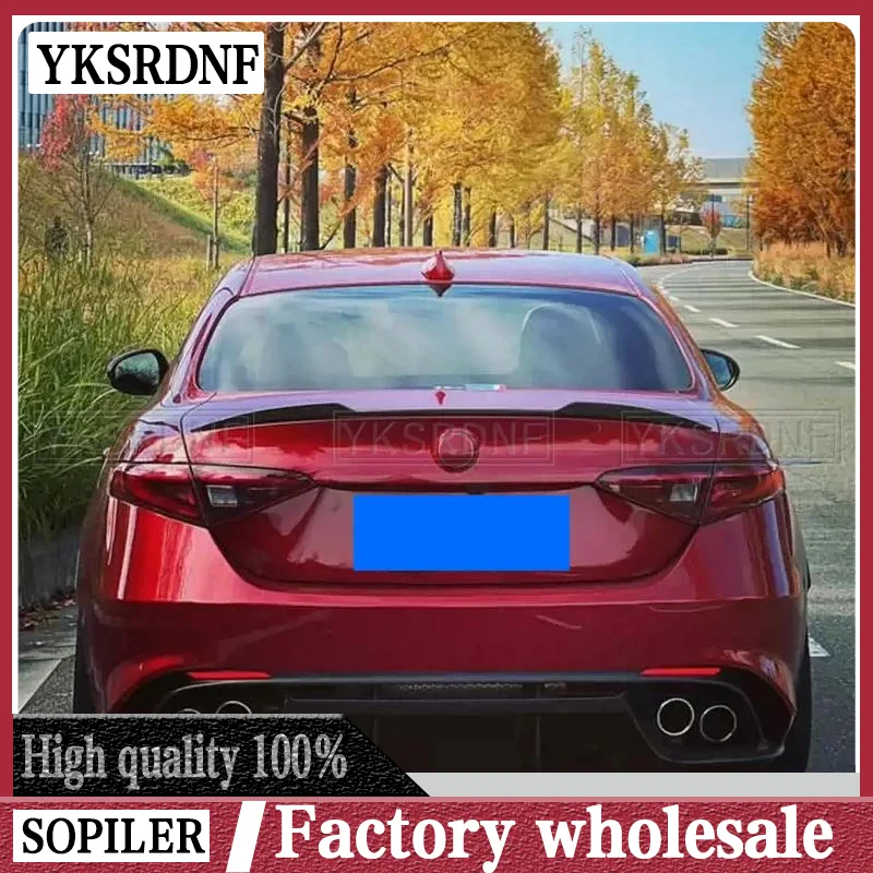 Alerón maletero fibra carbono negro brillante – Alfa Romeo Giulia Sedan 2015-2023