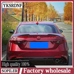 Alerón maletero fibra carbono negro brillante – Alfa Romeo Giulia Sedan 2015-2023