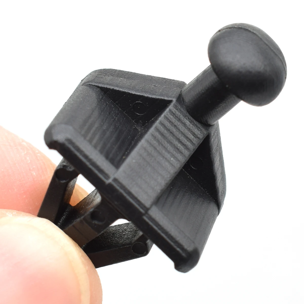 79916-D1000 Gancho de estante para Nissan Kicks y Versa Note 2014-2020 - imagen 4