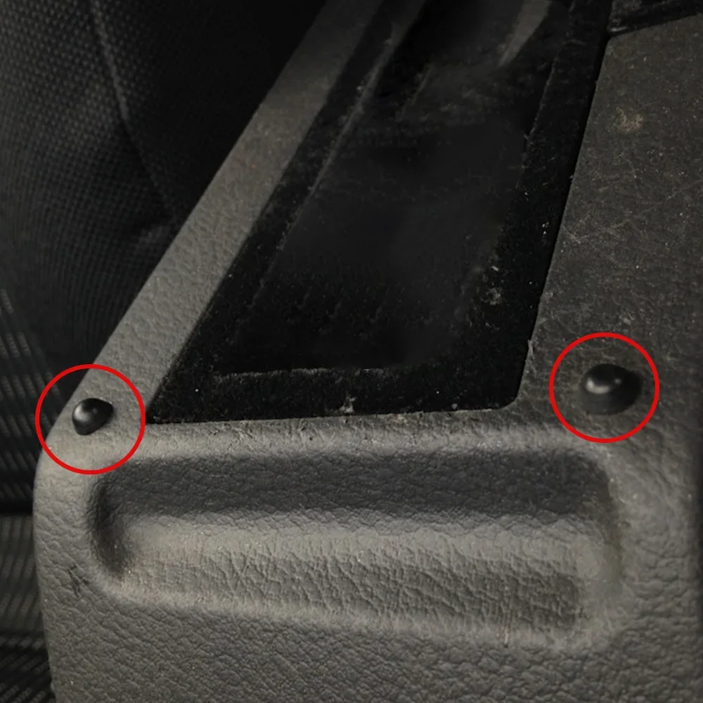 Tope de goma inferior del reposabrazos central VW Passat B5 Variant - imagen 2