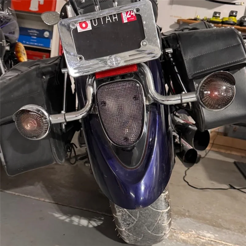 Piloto trasero Yamaha V-Star 650 XVZ1300 Royal Star con intermitente - imagen 5