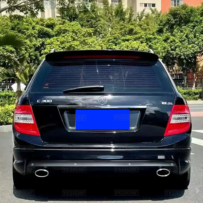 Alerón trasero de fibra de carbono Mercedes-Benz Clase C W204 (2010-2014) - imagen 4
