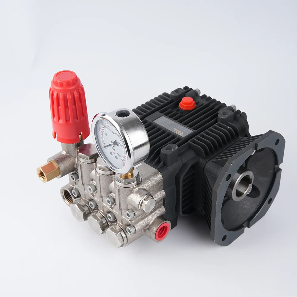 Cabezal de bomba visto desde arriba con conexiones para tuberías