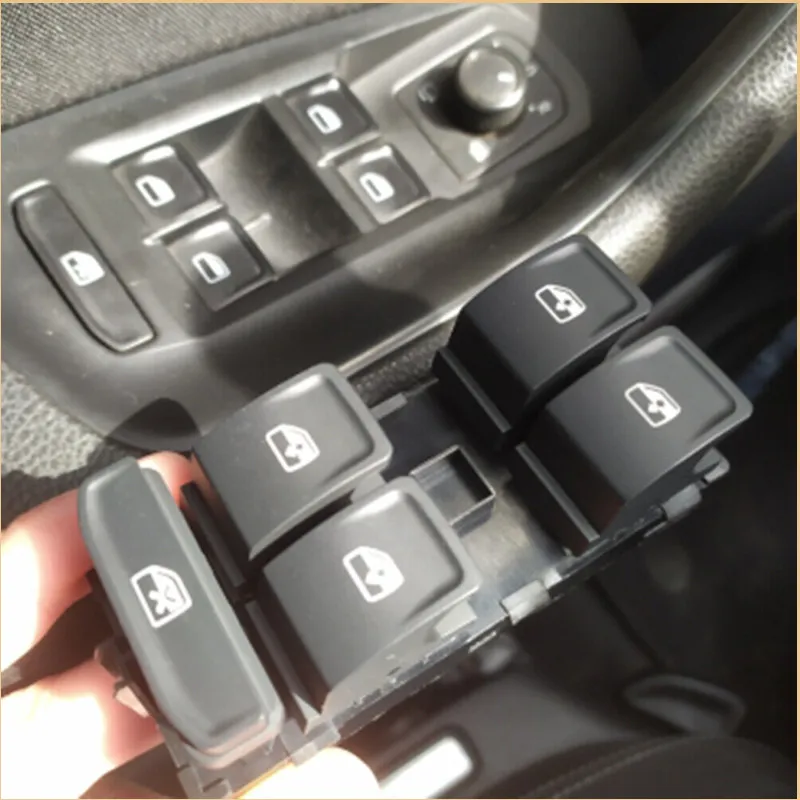 Detalle del mando de control para elevalunas eléctrico