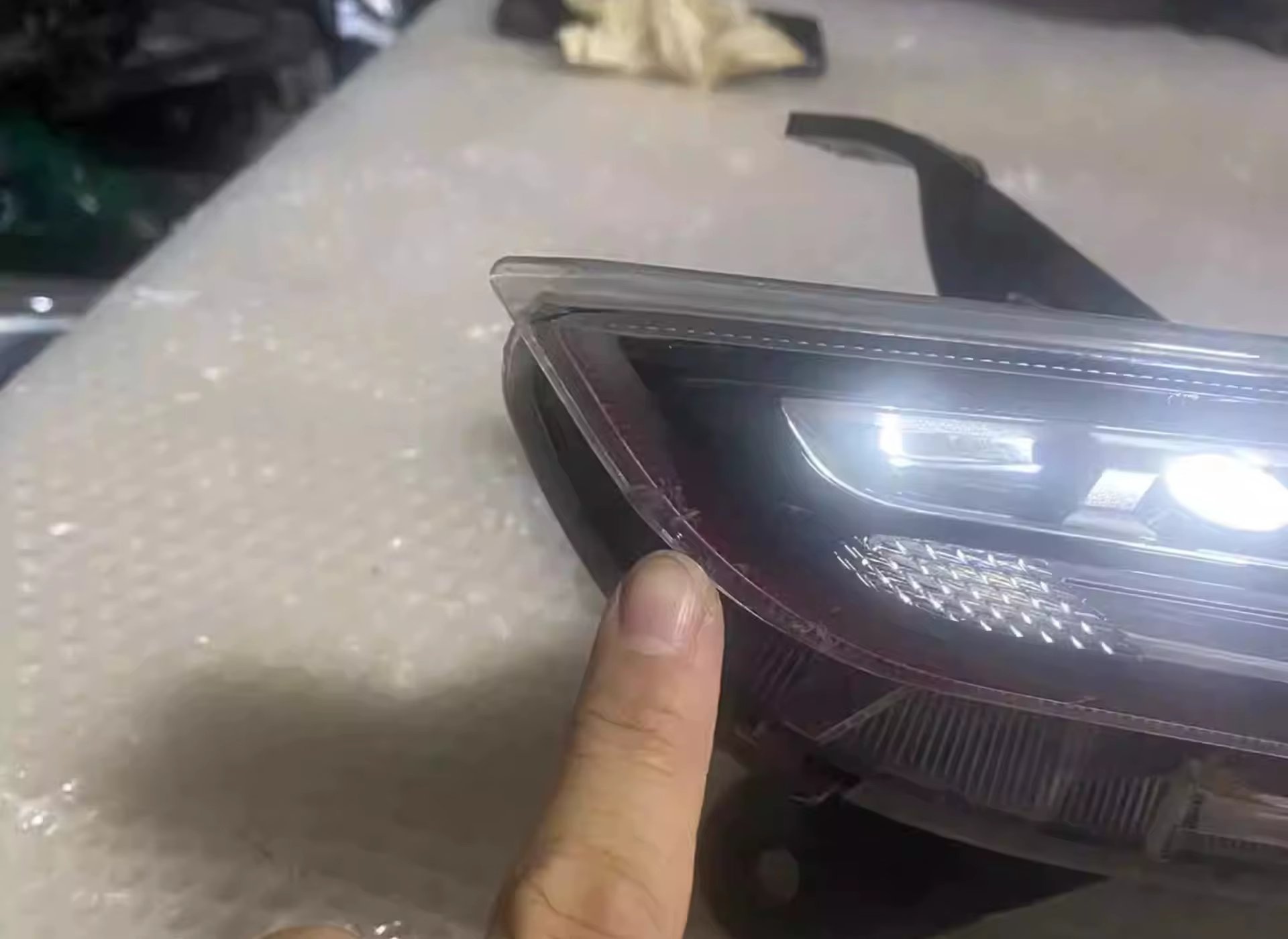 Faros delanteros LED con luz diurna e intermitencia – Chery Tiggo 3X - imagen 5