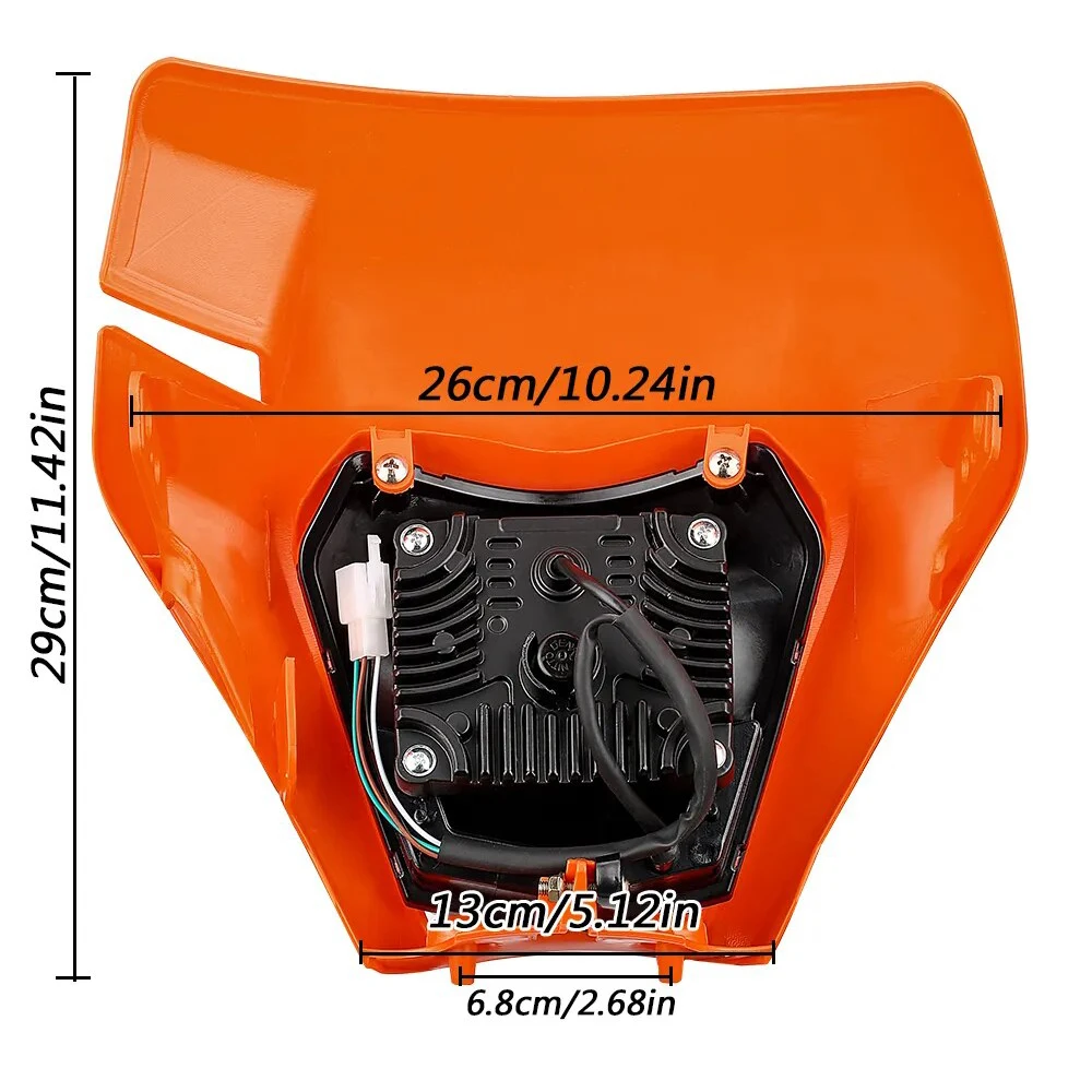 Faro LED KTM encendido mostrando la intensidad de la luz