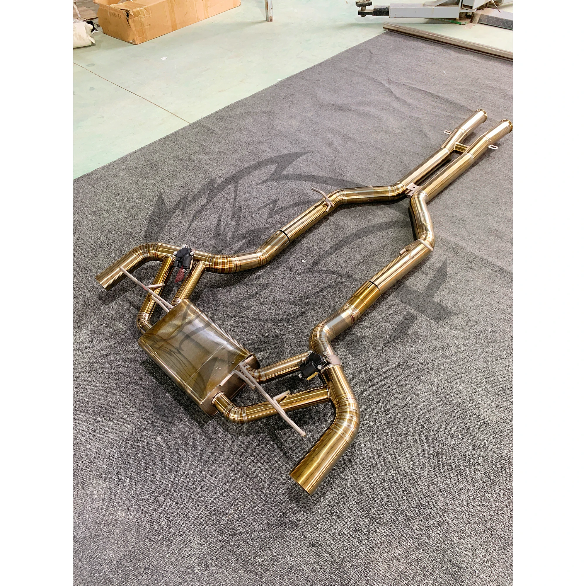 Escape de titanio WRAX Catback sonido profundo para Mercedes AMG GT - imagen 3
