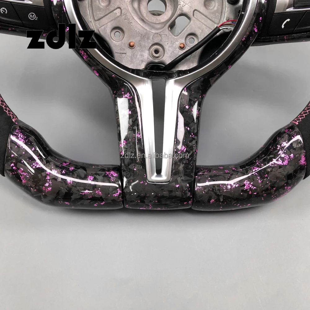 Volante fibra de carbono forjado rosa – BMW E60 E65 F32 F35 F44 G20 - imagen 3