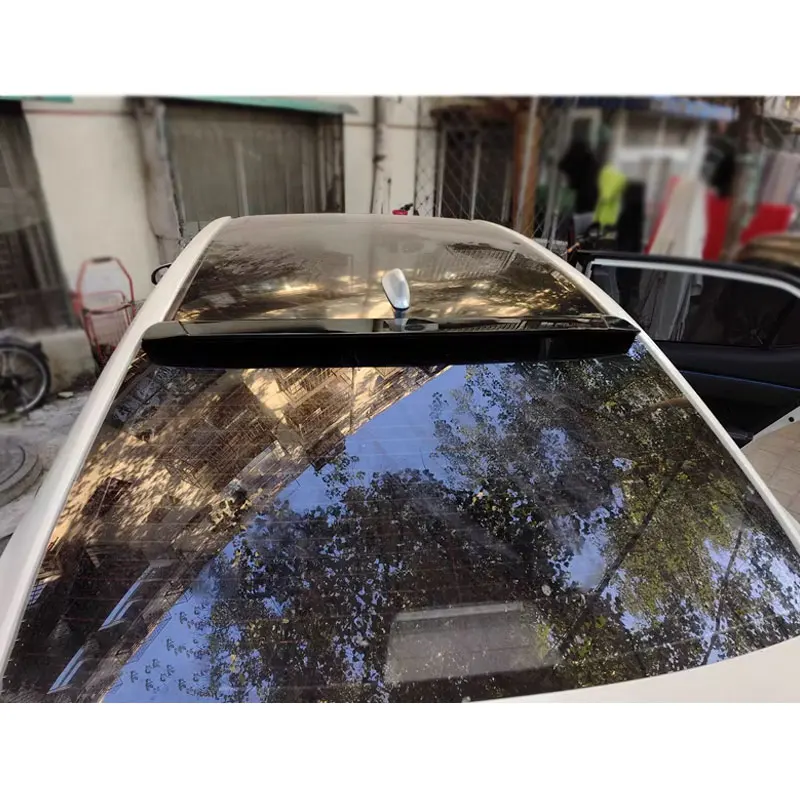 Alerón de techo negro Toyota Corolla Sedan 2014-2018 - imagen 4