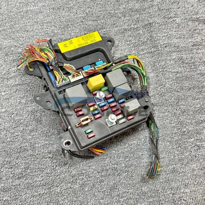 Repuesto OEM Kia Cerato relé interior caja de fusibles - imagen 3
