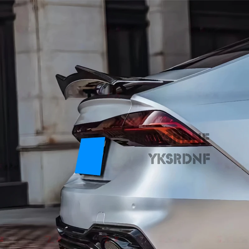 Alerón carbono Audi A7 S7 RS7 C8 estilo murciélago con difusores - imagen 4