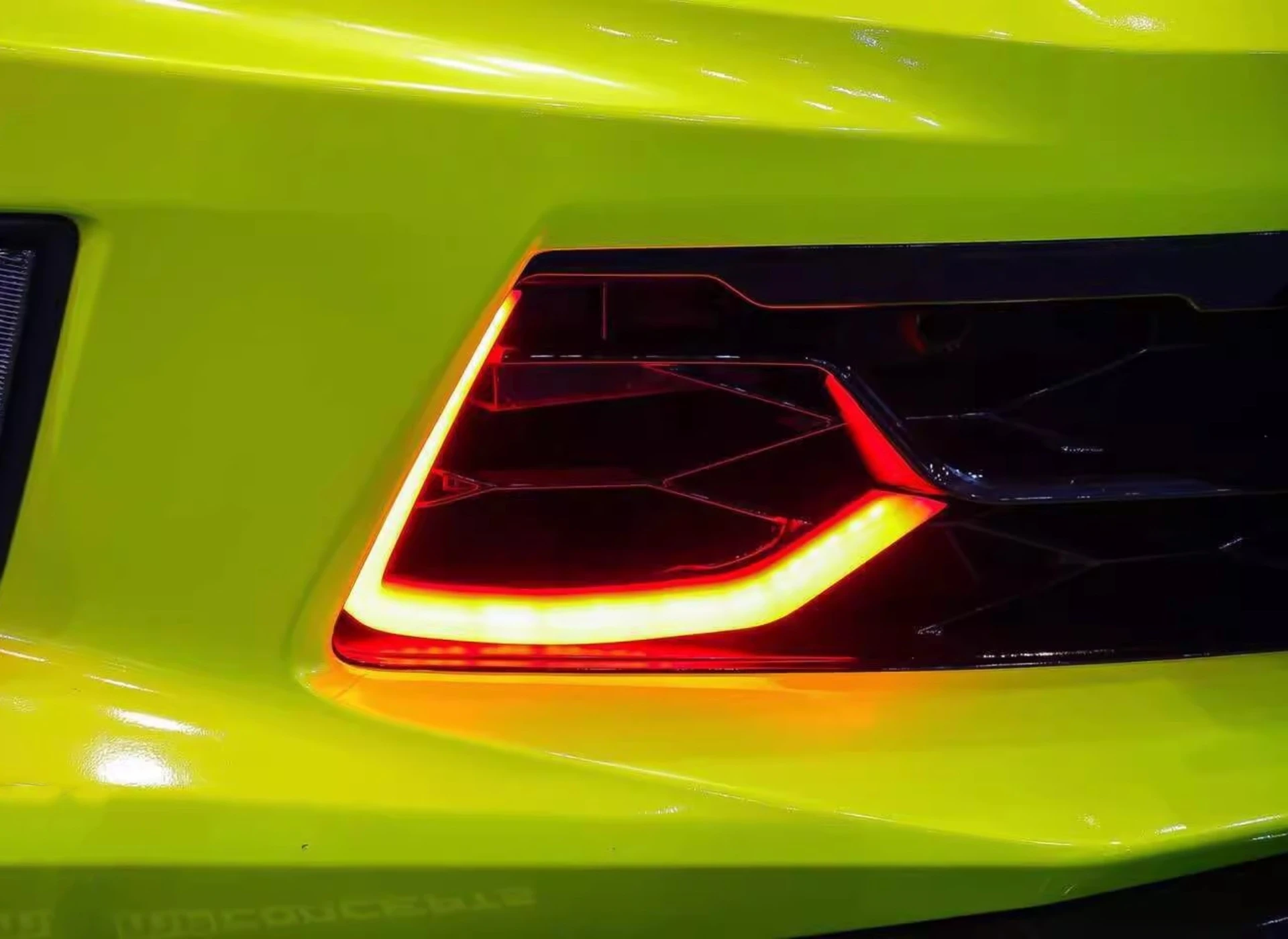 Rejilla inferior con lámpara para Chevrolet Camaro ZL1 - imagen 3