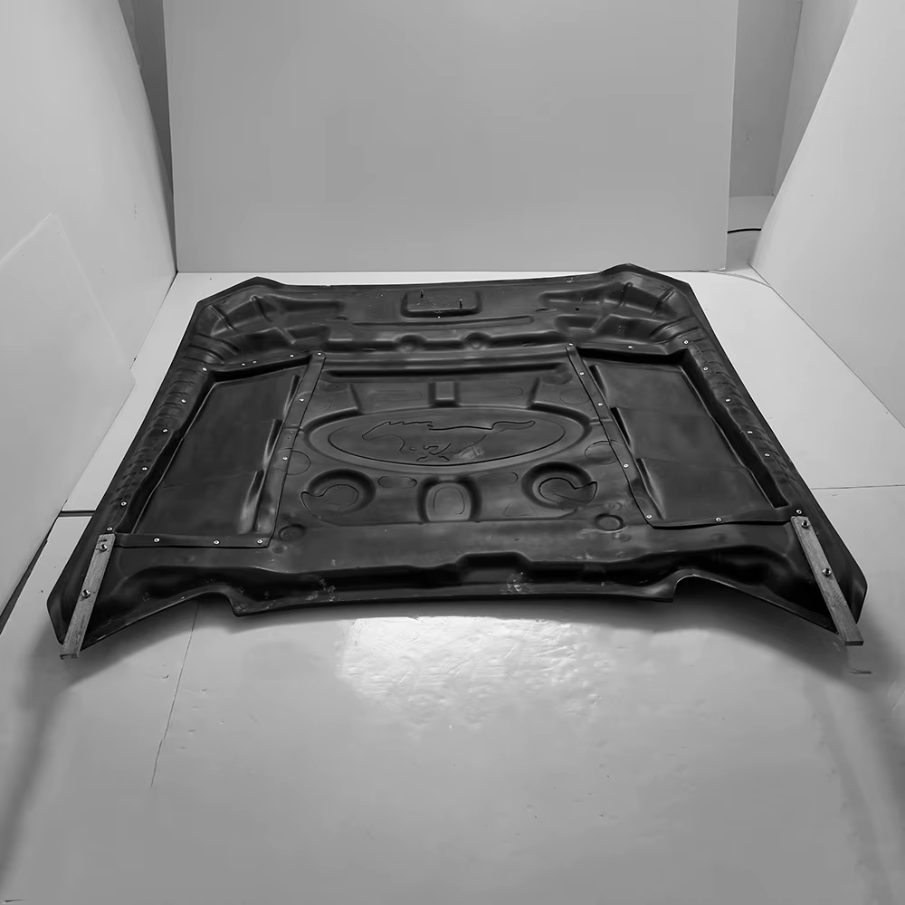 Capó ventilado en fibra de carbono para Ford Mustang 2015-2017 - imagen 2