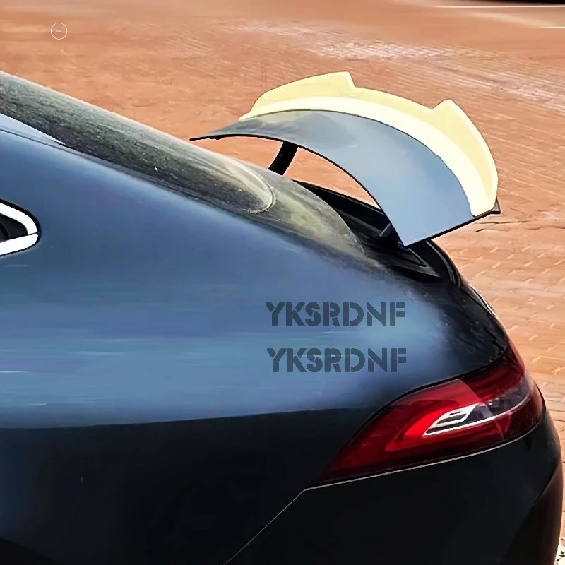 Cubierta alerón trasero Mercedes X290 AMG GT – Negro o fibra carbono - imagen 2