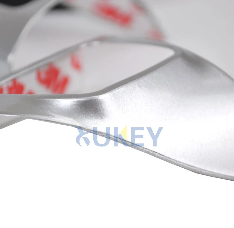 Embellecedor cromado de volante con bisel insignia VW Golf 6 - imagen 4