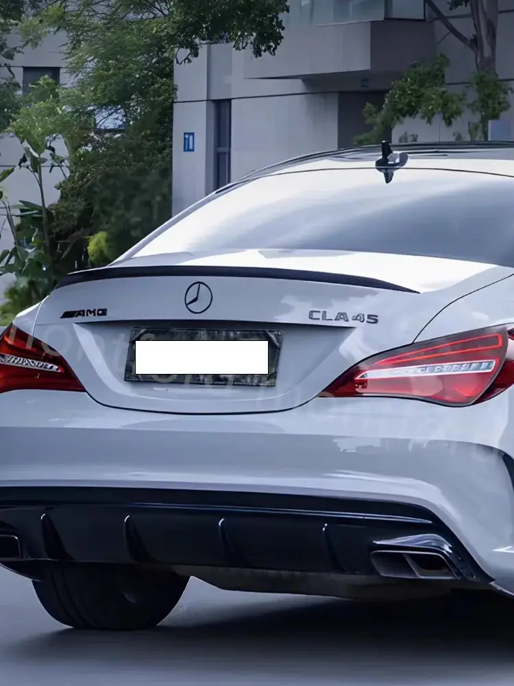 Alerón MONTFORD para Mercedes-Benz CLA W117