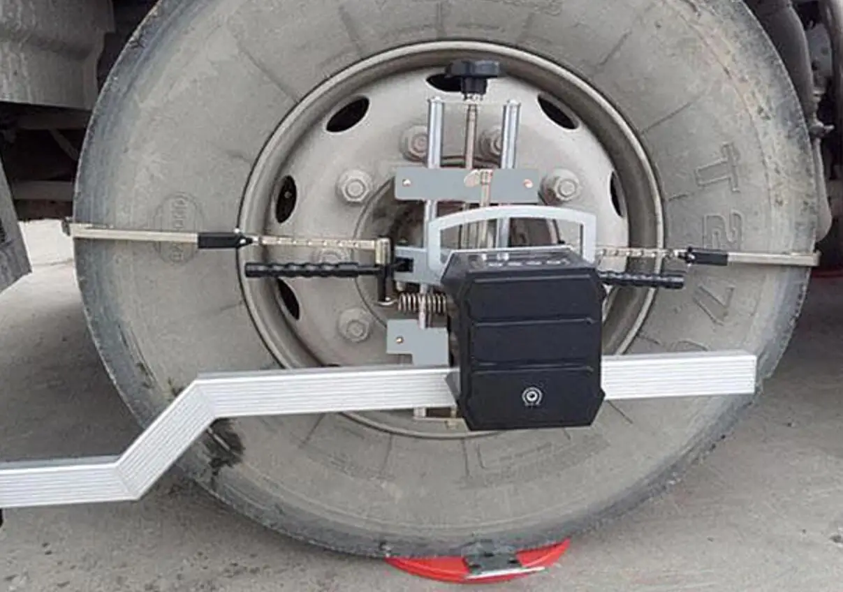 Abrazadera de alineación cuatro ruedas CCD/3D para autobuses y camiones - imagen 5
