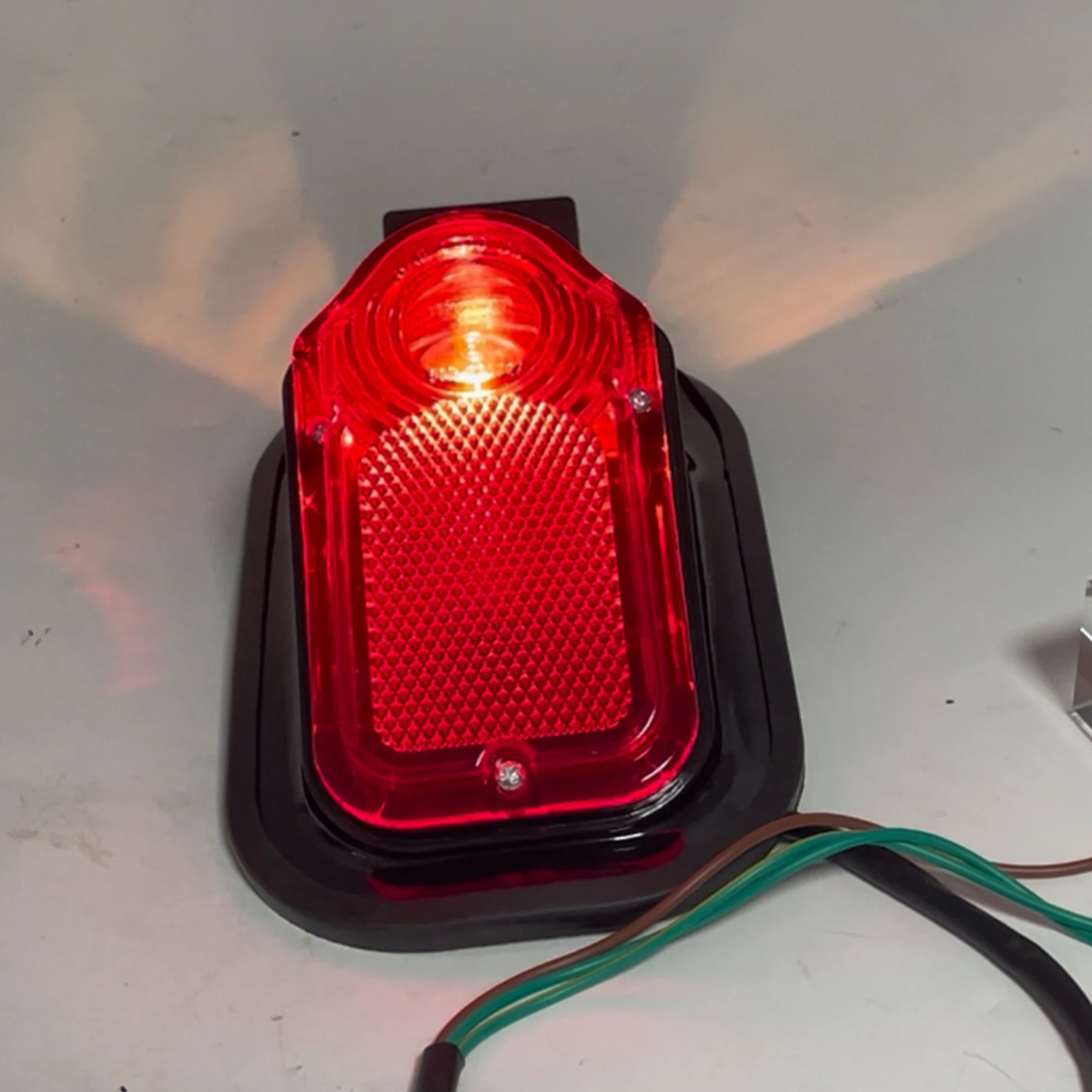 Piloto trasero LED luminoso para Harley Davidson Sportster 883 - imagen 2