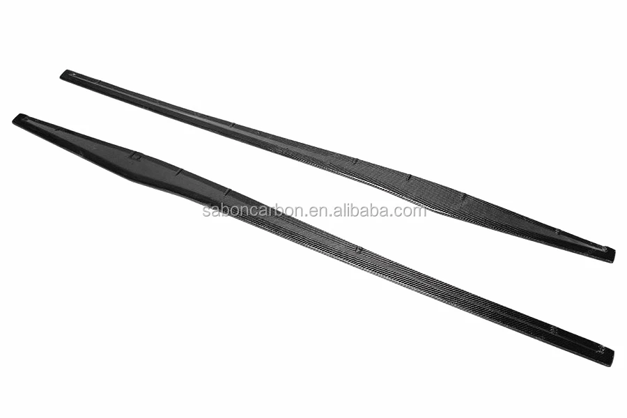 Faldones laterales de fibra de carbono estilo SP