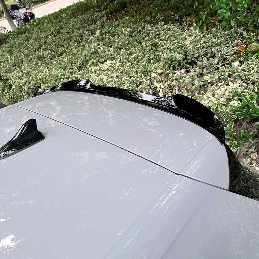 Alerón techo estilo Maxton – Labio extensión maletero VW Golf 8 GTI GTD R 2020-2023 - imagen 4