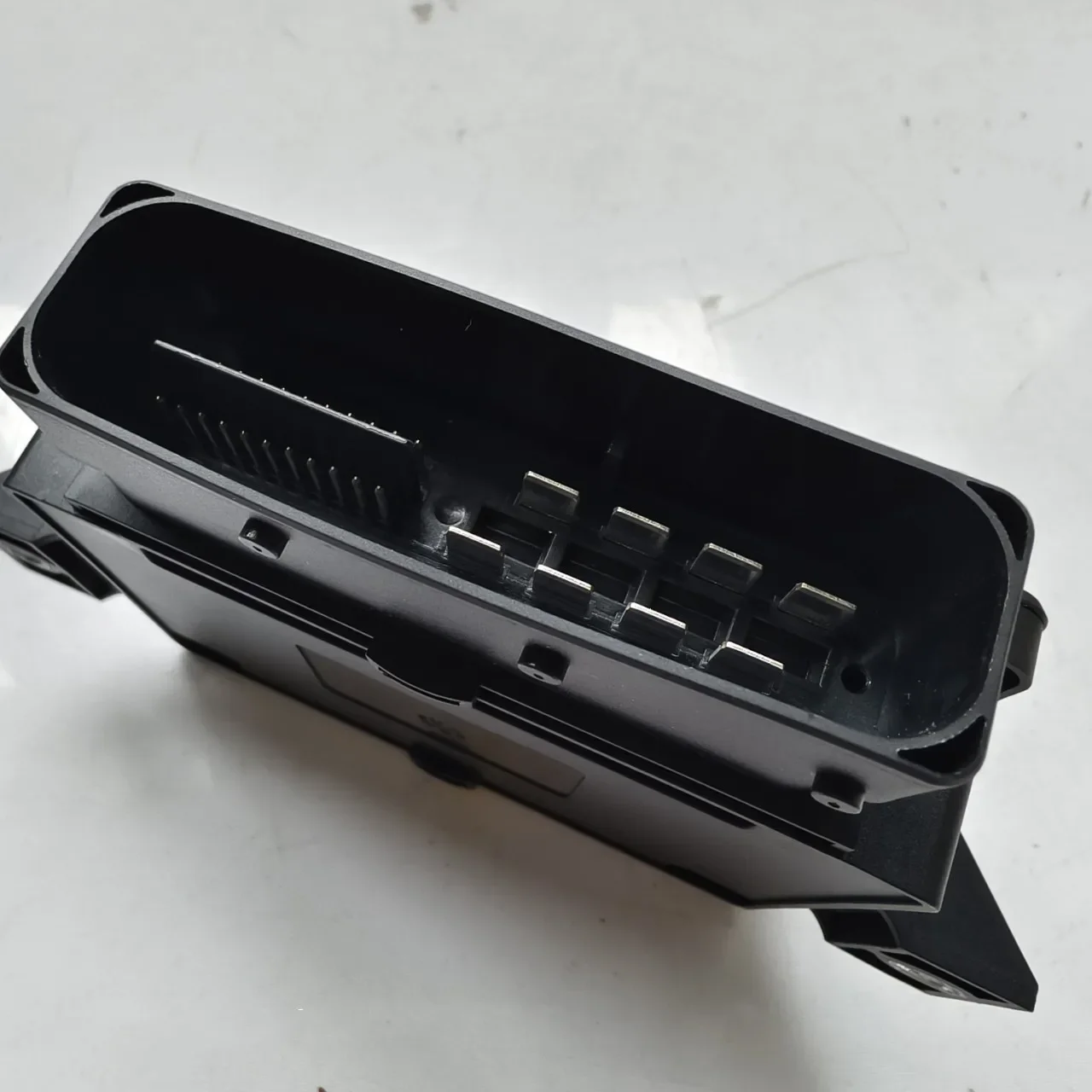68330407AA Modulo de control de freno de estacionamiento - Chrysler 200 - imagen 2