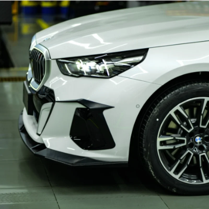 Parachoques M Sport BMW Serie 5 G60 G61 negro brillante - imagen 5