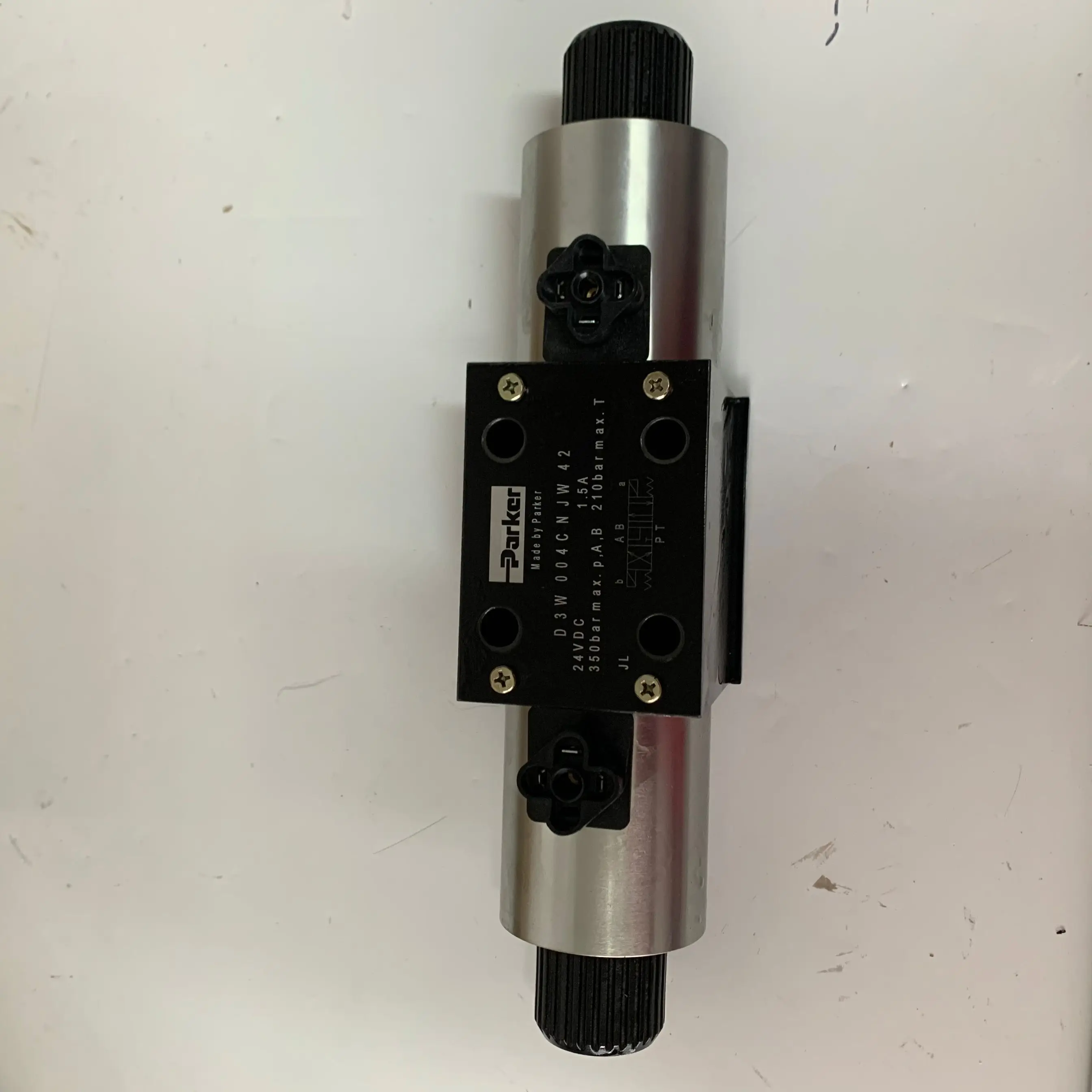 Válvula solenoide SD3W004CNJW – Recambio original Nissan – CompatibleFord/Mazda - imagen 5