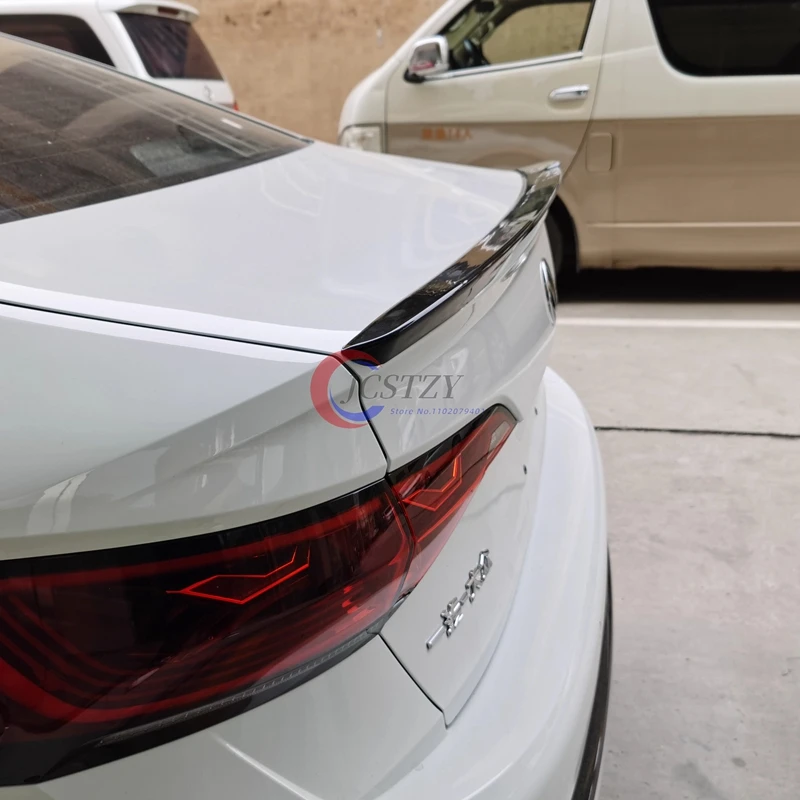 Alerón trasero ABS fibra de carbono – VW Jetta MK7 (2019-2021) - imagen 2