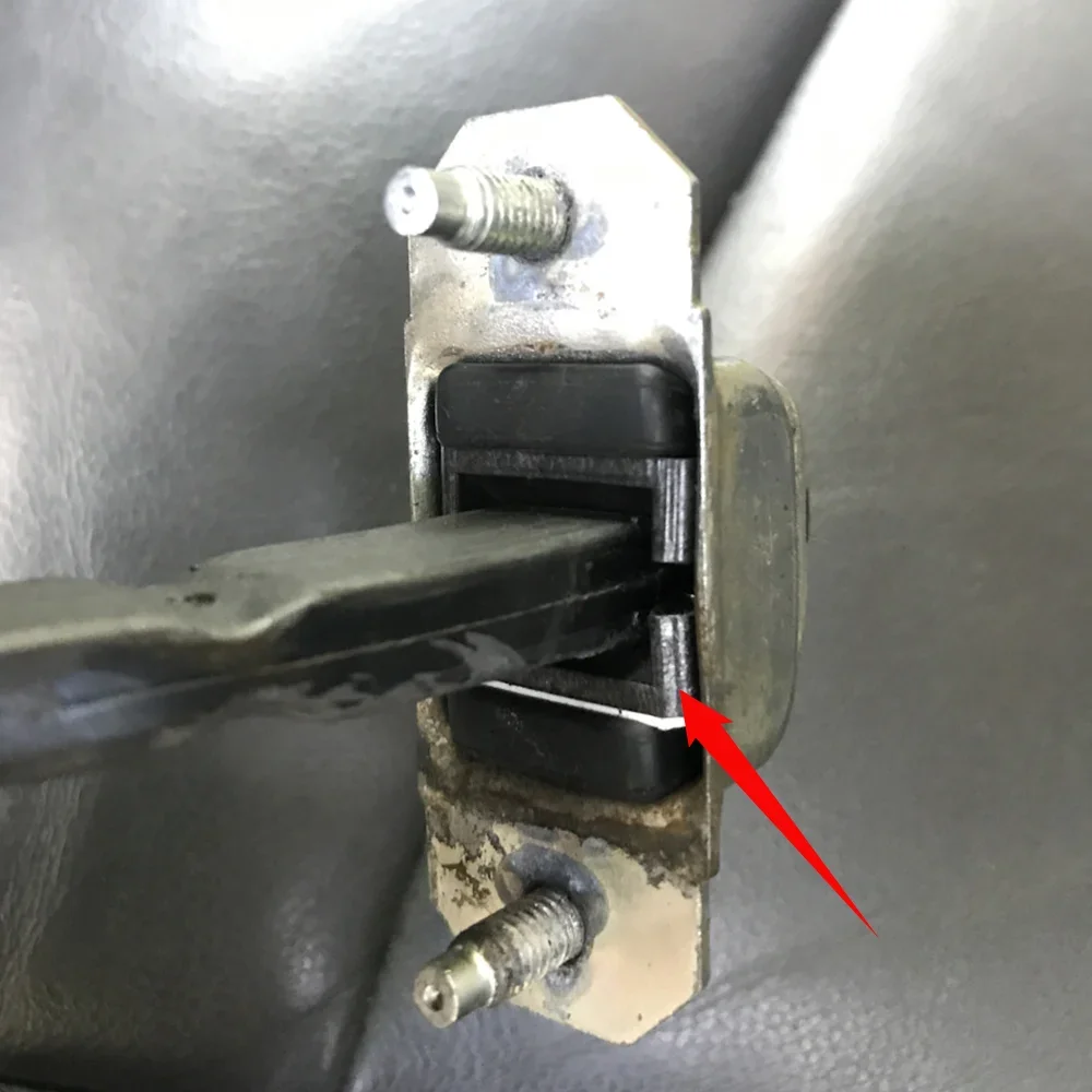 Kit reparación tapón correa retención puerta Subaru Impreza y Forester - imagen 2