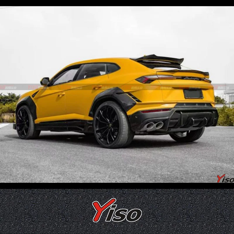 Kit aerodinámico de carbono seco estilo Vorsteiner para Urus S - imagen 5