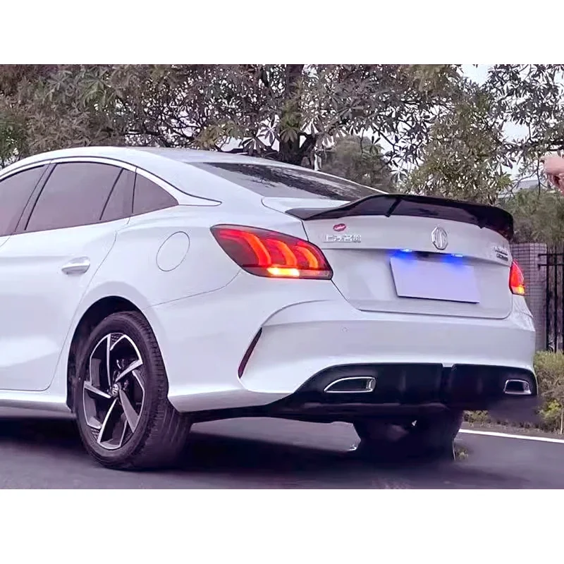 Alerón trasero MG 5 GT estilo carbono tipo R (2021-2023) - imagen 2