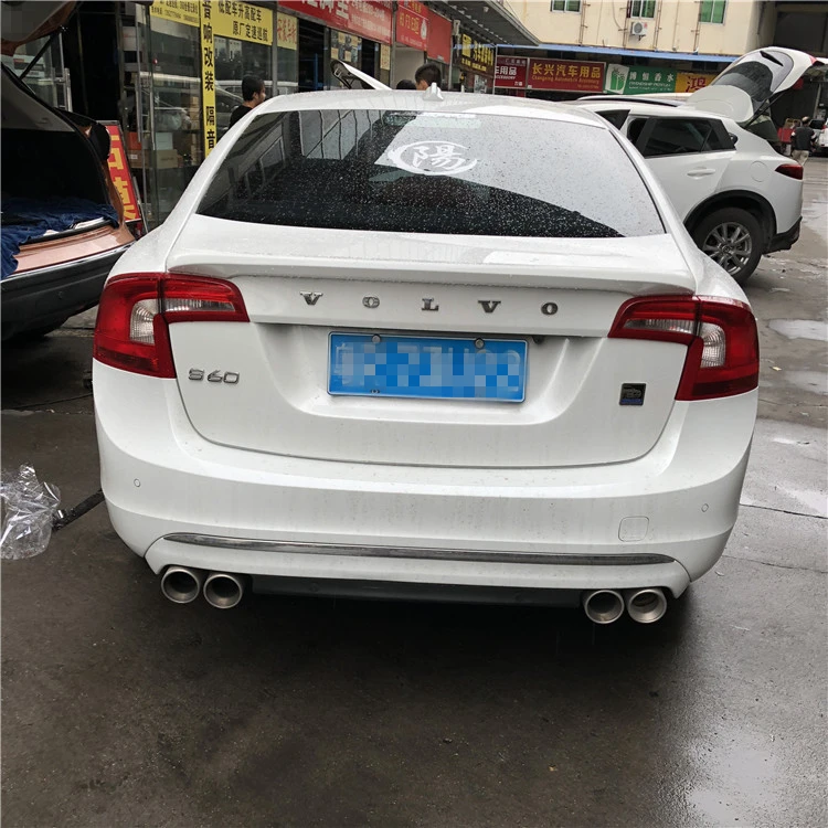 Vista del spoiler trasero para Volvo S60