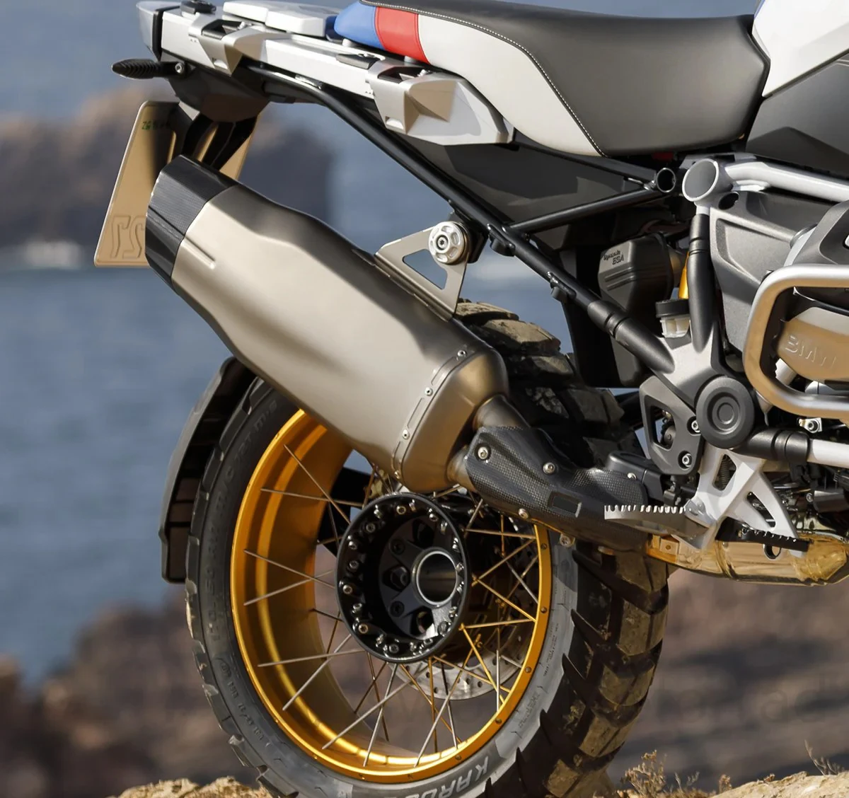 Silenciador escape Slip-On para BMW R1200GS R1250GS Adventure 2014-2023
