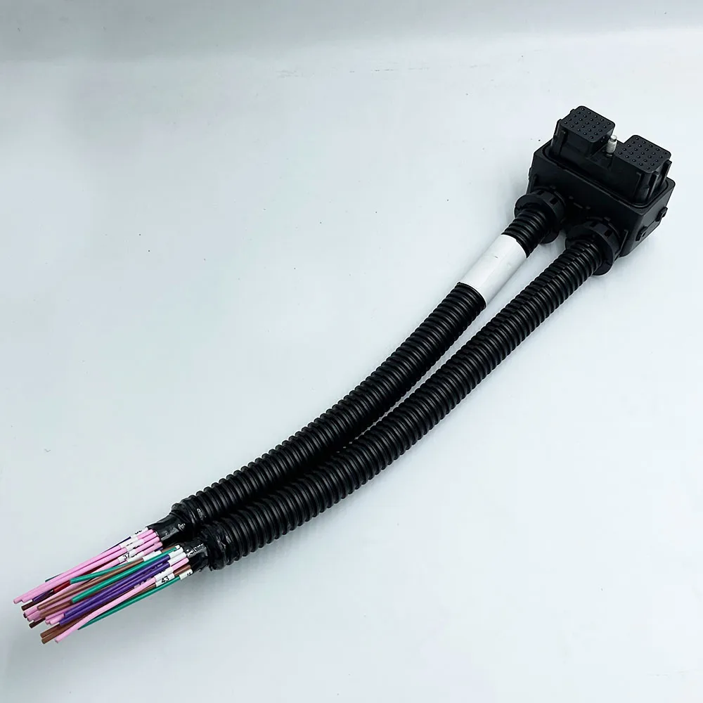 Conector ECU motor 50 pines 4988820 4995445 – DAF Cummins 2150 876 - imagen 3