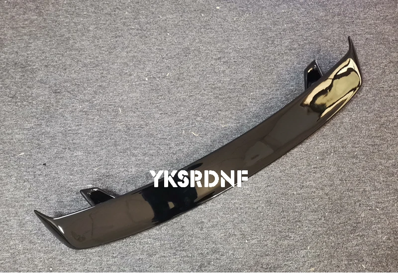 Vista trasera del spoiler instalado en Audi TT MK2