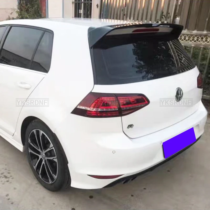 Vista del alerón trasero estilo Oettinger para Volkswagen Golf