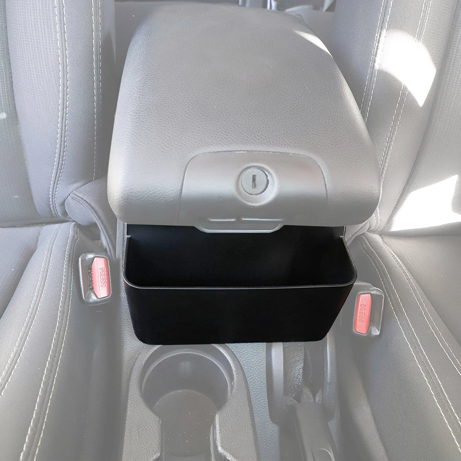 Bandeja consola central Jeep Wrangler JK 2011-2017 con reposabrazos - imagen 3