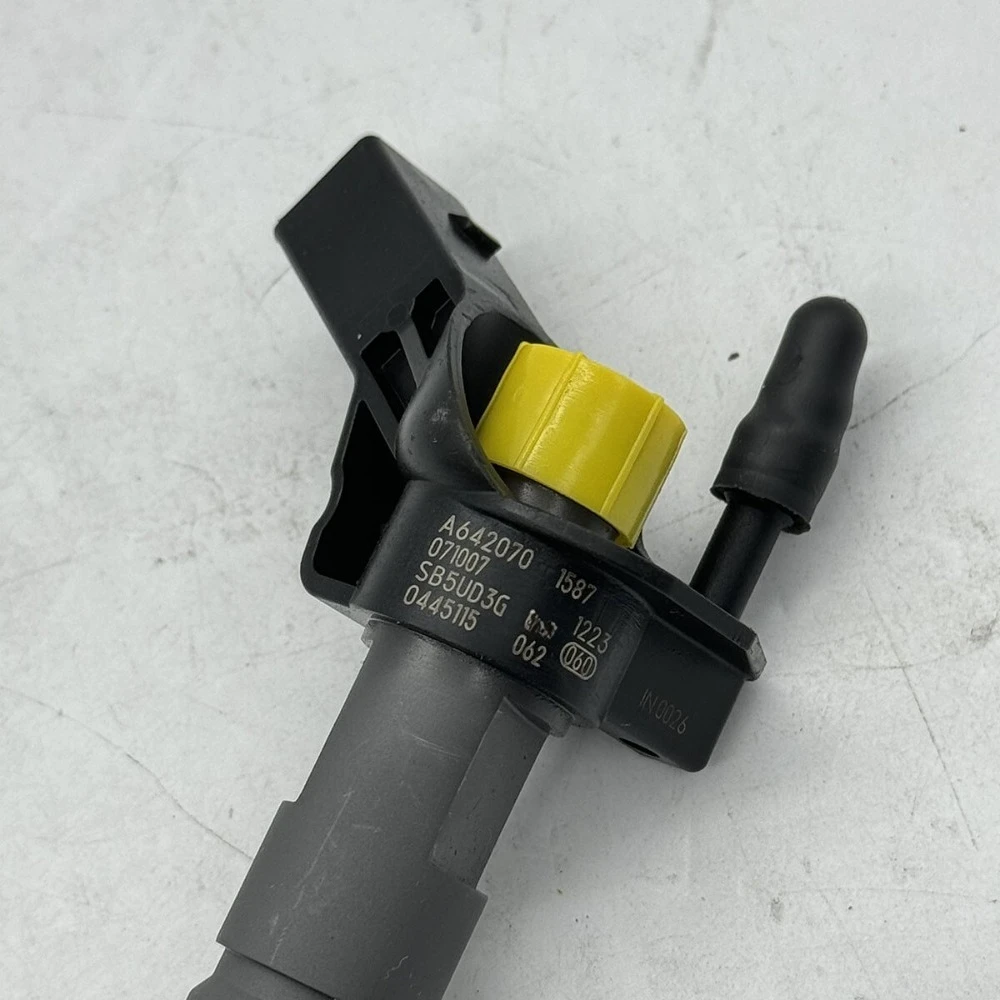 Inyector de combustible BOSCH 0445115062 – Mercedes Sprinter OM642 07-09 - imagen 4