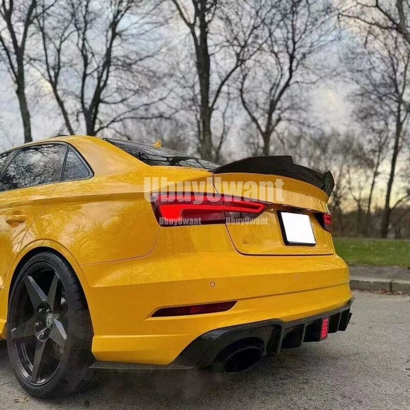 Alerón trasero instalado en un Audi A3 Sedan