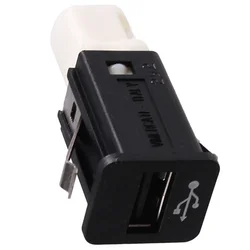 Puerto USB carga rápida BMW OEM para Serie 1 3 5 6 7 y X1 X3 X5 2004-2012