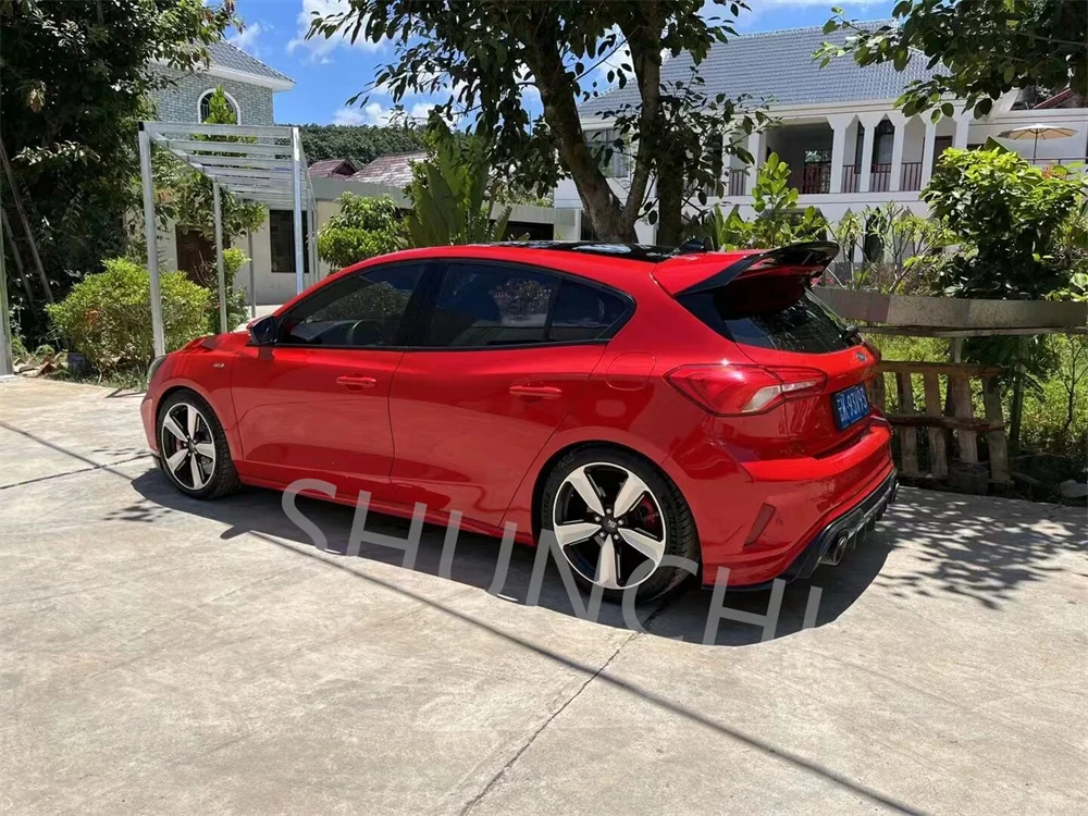 Alerón trasero Ford Focus Mk4 Familiar 2019–2021 – Labio maletero - imagen 5