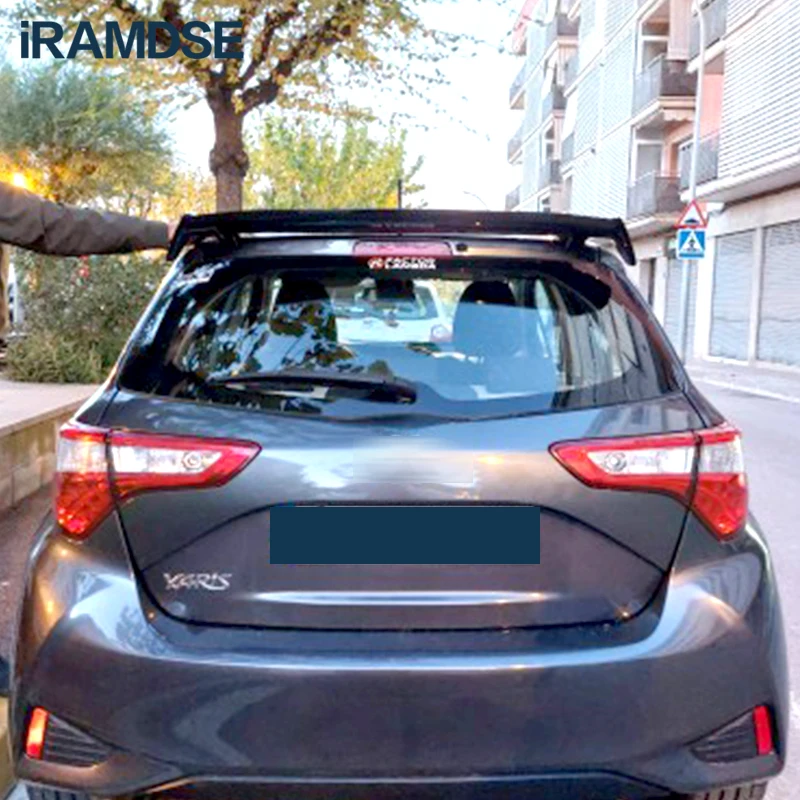 Alerón trasero Toyota Yaris negro brillante ABS 2007-2018 - imagen 2