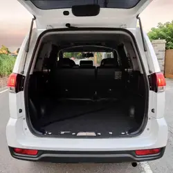 Amortiguadores puerta trasera Mitsubishi Zinger Fuzion 2005 resorte