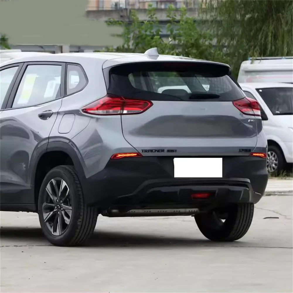 Reflector LED parachoques trasero Chevrolet Tracker 2019-2023 - imagen 5