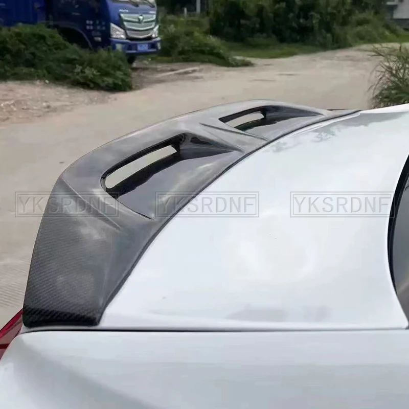 Alerón trasero de fibra de carbono para Volvo S60 (2014-2016) - imagen 2