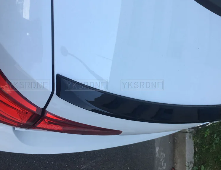 Alerón deportivo fibra carbono VW Jetta MK6 - imagen 4