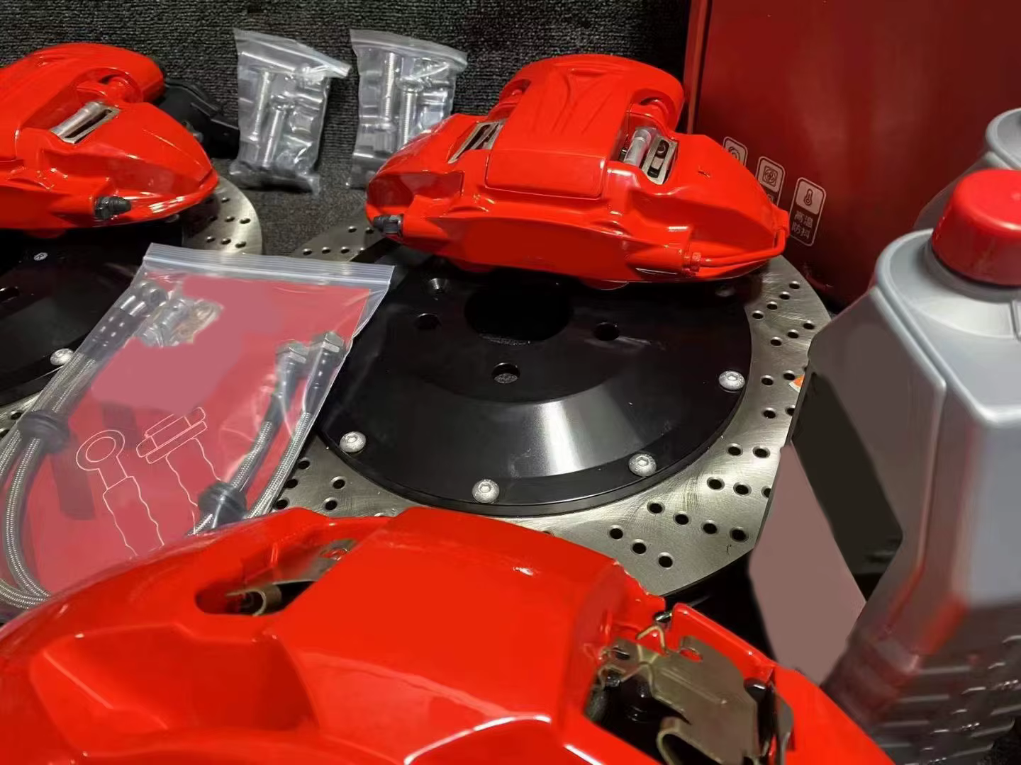 Pinzas delanteras 9n modificadas para carreras de fábrica, Kit de freno grande, pinzas traseras F40 de 6 ollas, freno grande de 4 ollas para la serie A6 Q8 - imagen 3