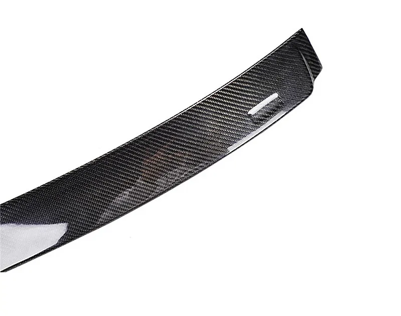 Detalle del alerón de techo para BMW F30 F35 F80 M3